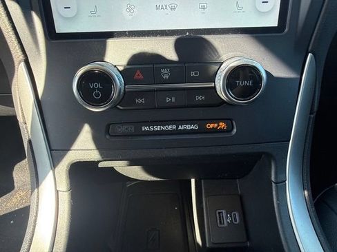 Used 2023 Ford Edge SEL w/ Convenience Package AWD/4WD image 16