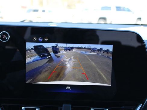 Used 2026 Chevrolet Equinox LT image 45