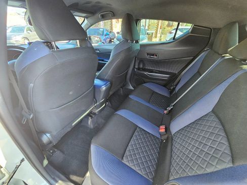 Used 2020 Toyota C-HR XLE image 13