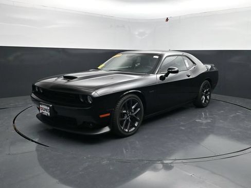 Used 2023 Dodge Challenger R/T w/ Plus Package RWD image 4