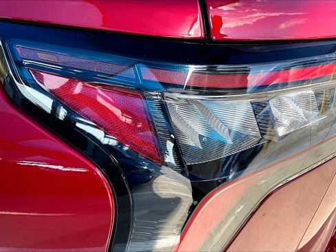 Used 2026 Chevrolet Equinox LT w/ Convenience Package II FWD image 29