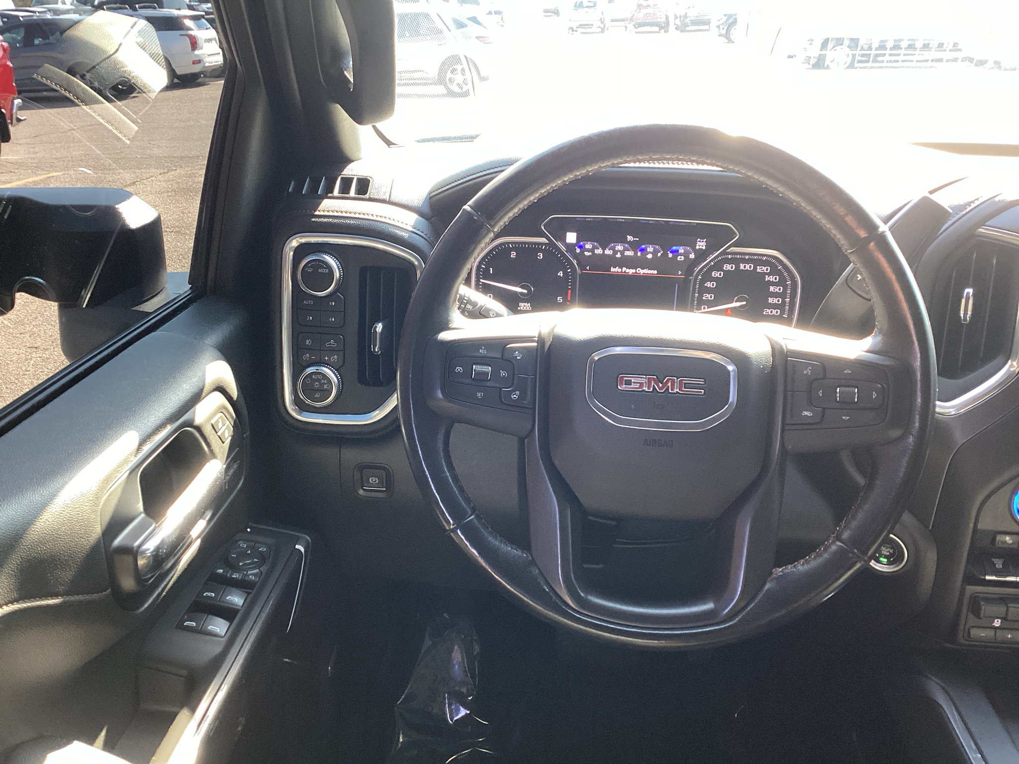Used 2020 GMC Sierra 2500 AT4 w/ AT4 Premium Package AWD/4WD image 19