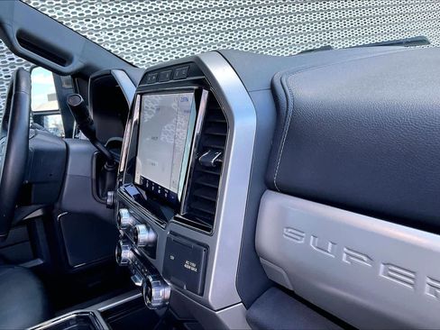 Used 2022 Ford F350 Lariat w/ Tremor Off-Road Package image 19