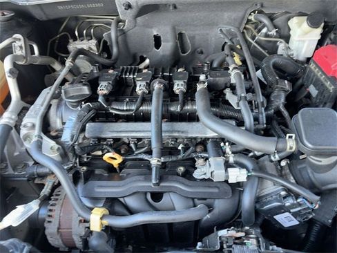 Used 2019 Nissan Kicks SV image 32