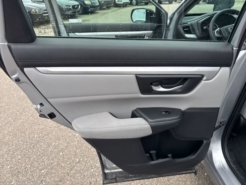 Used 2018 Honda CR-V LX image 17