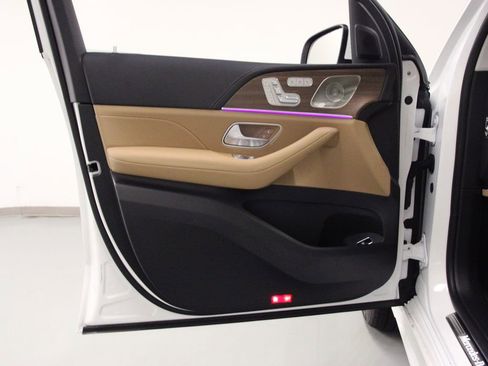 New 2026 Mercedes-Benz GLS 450 4MATIC image 15