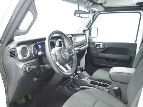 Used 2021 Jeep Wrangler Unlimited Sahara AWD/4WD image 24