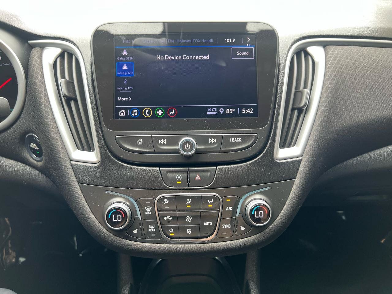 Used 2024 Chevrolet Malibu LT FWD image 19