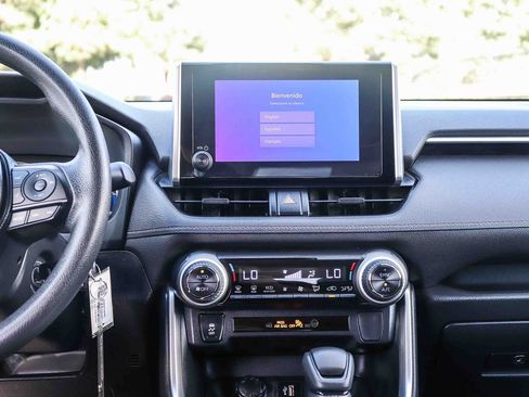 Certified 2025 Toyota RAV4 LE AWD/4WD image 16