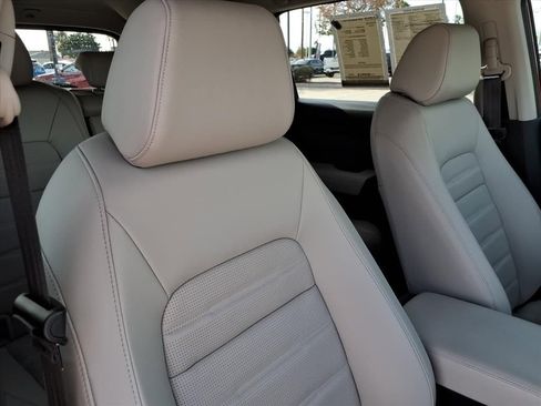 Used 2025 Honda CR-V EX-L image 16