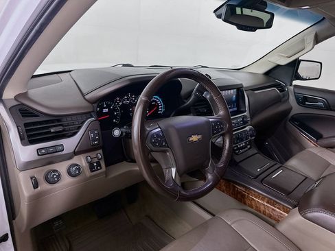 Used 2018 Chevrolet Suburban Premier image 10