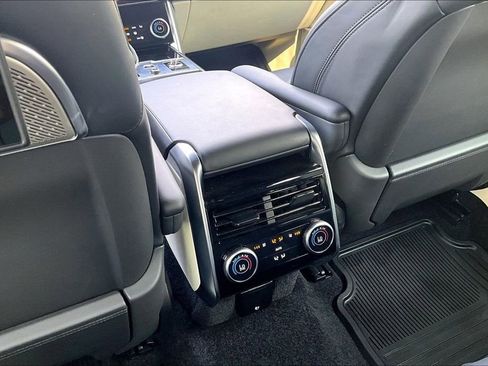 Used 2023 Land Rover Range Rover Autobiography AWD/4WD image 25