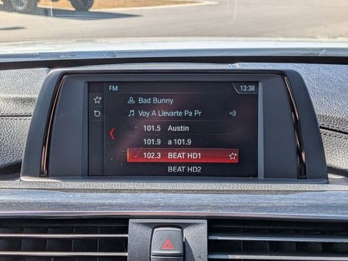 Used 2018 BMW 330e image 12