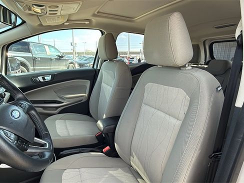 Used 2018 Ford EcoSport SE w/ SE Convenience Package image 14
