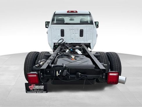 New 2026 GMC Sierra 3500 Pro image 6