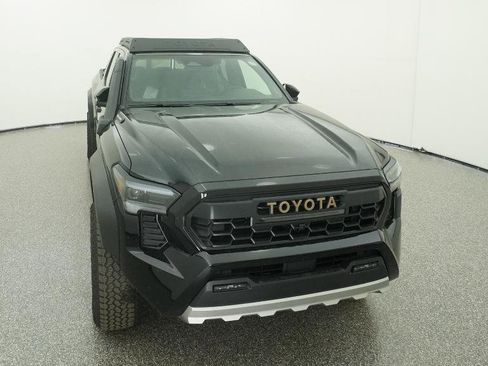 New 2025 Toyota Tacoma Trailhunter image 32