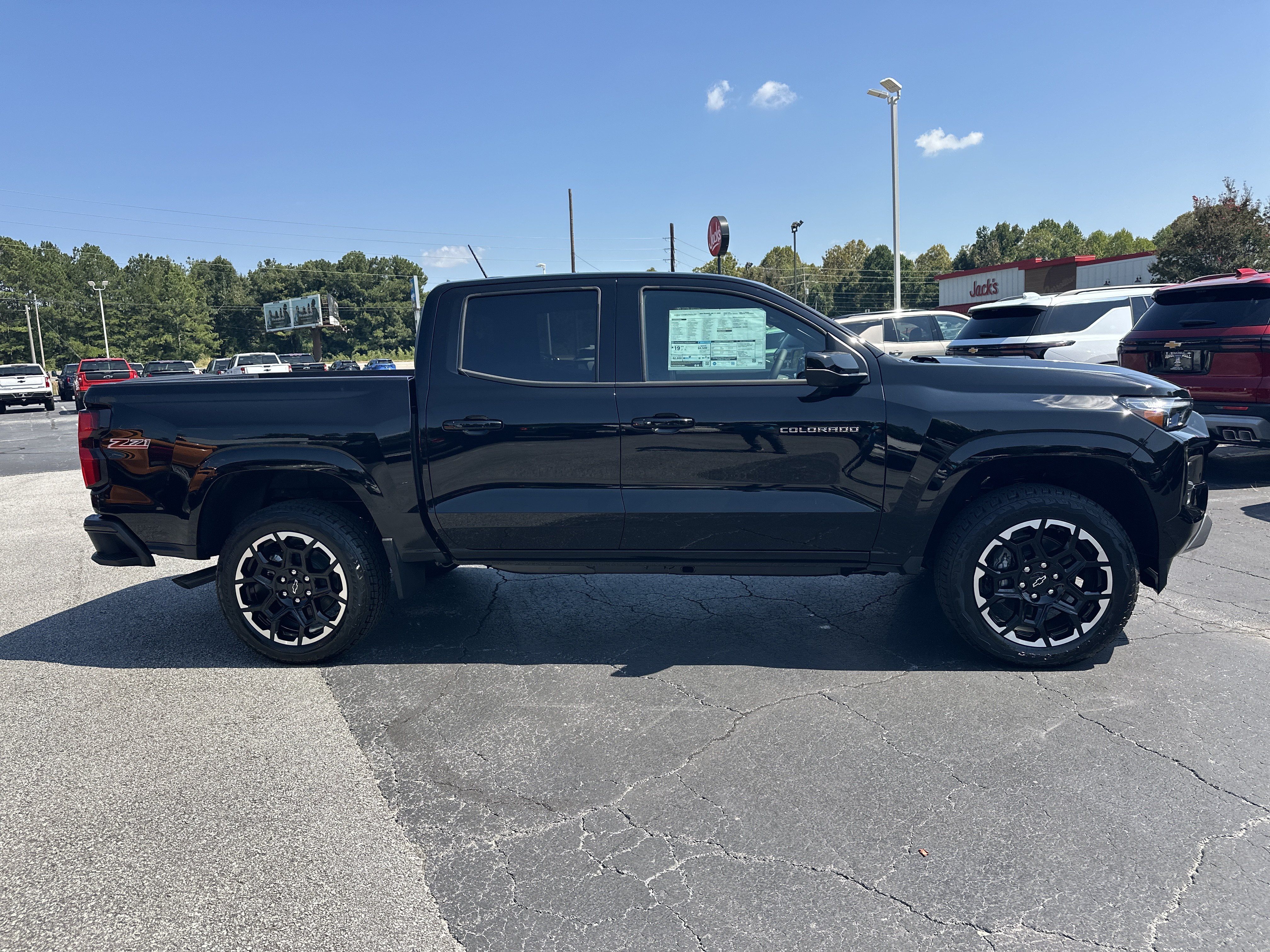 New 2026 Chevrolet Colorado Z71 w/ Z71 Convenience Package 2 AWD/4WD image 10