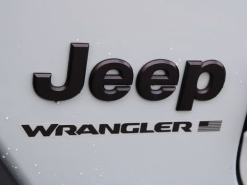 Used 2023 Jeep Wrangler Sport S image 8