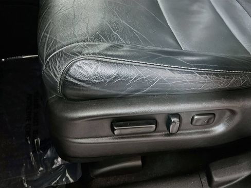 Used 2021 Honda Pilot Touring image 17