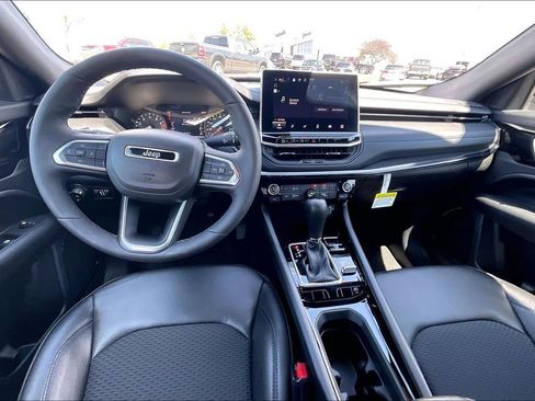 New 2026 Jeep Compass Latitude AWD/4WD image 5