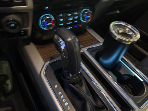 Used 2016 Ford F150 Lariat image 16