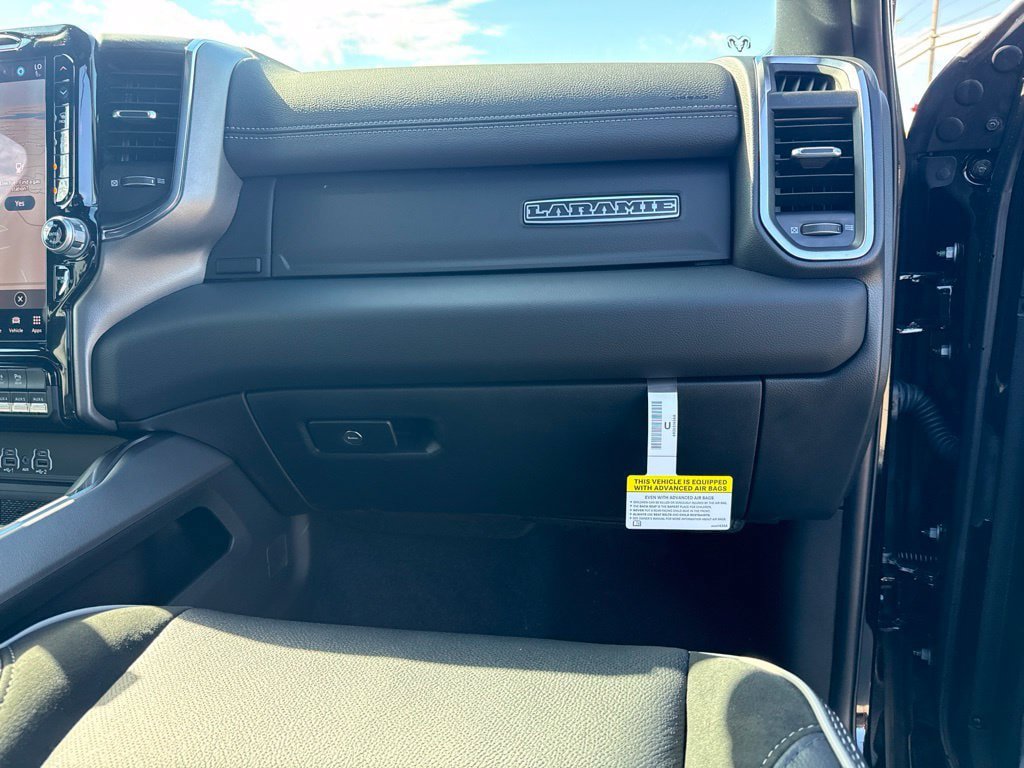 New 2027 RAM 2500 Laramie AWD/4WD image 27