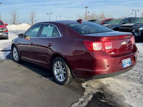 Used 2016 Chevrolet Malibu LT w/ Power Convenience Package image 3