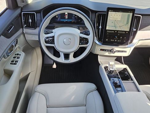 New 2026 Volvo XC90 B6 Ultra w/ Protection Package AWD/4WD image 6