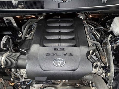 Used 2017 Toyota Tundra Limited image 12
