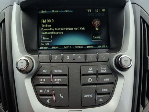 Used 2017 Chevrolet Equinox LT image 13