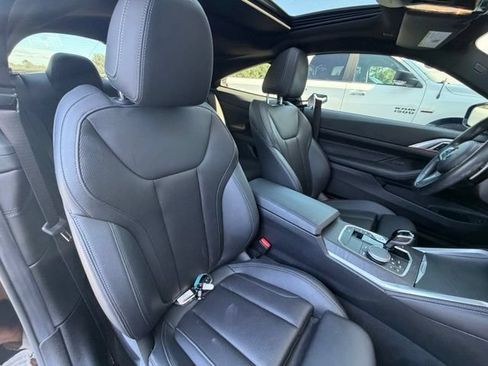 Used 2023 BMW 430i Coupe w/ M Sport Package RWD image 32