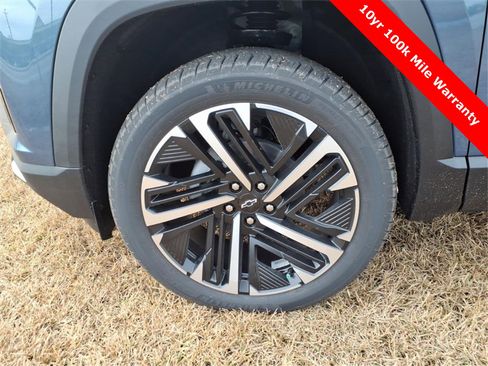 New 2026 Chevrolet Equinox RS w/ Convenience Package III image 10