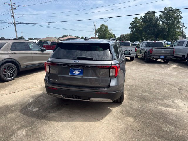 Used 2025 Ford Explorer Active w/ Active Comfort Package RWD image 4