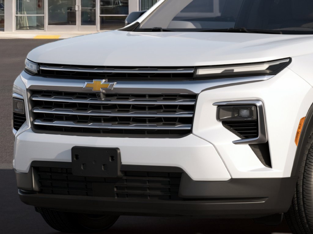 New 2027 Chevrolet Traverse LT FWD image 4