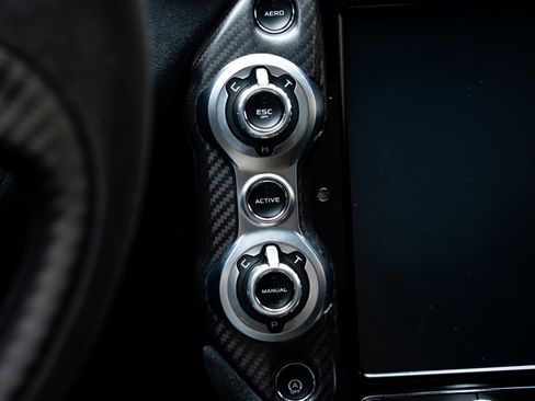 Used 2018 McLaren 720S Performance RWD image 45