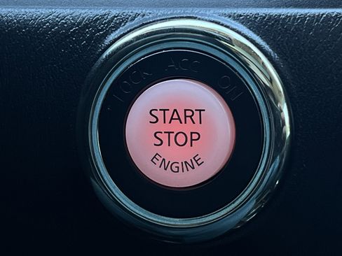 Used 2020 Nissan Armada Platinum w/ Captain's Chairs Package image 16