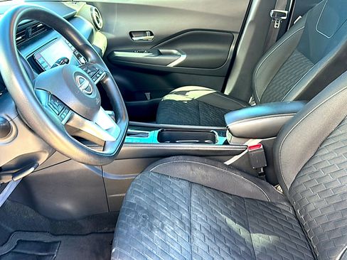 Used 2023 Nissan Kicks SV image 13