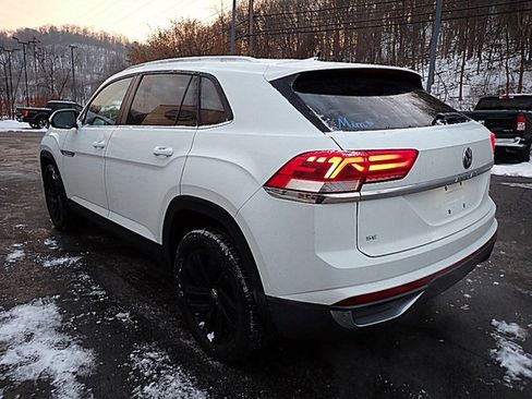 Used 2023 Volkswagen Atlas Cross Sport SE image 5
