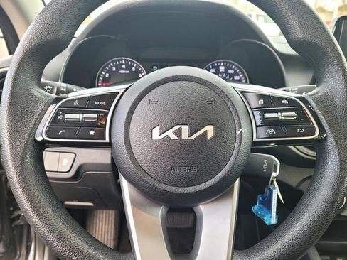 Used 2023 Kia Forte LXS image 24