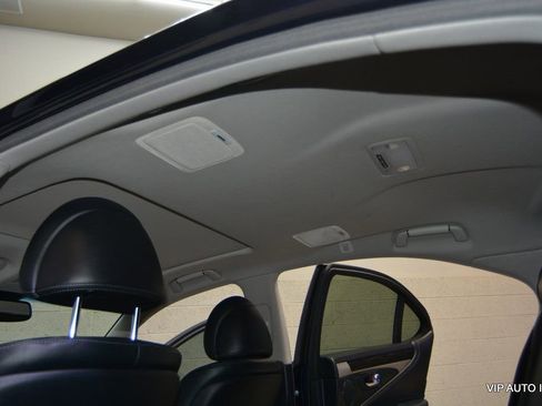 Used 2013 Lexus LS 460 w/ Comfort Pkg RWD image 23