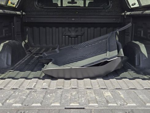 Used 2021 Chevrolet Silverado 1500 LT Trail Boss AWD/4WD image 29