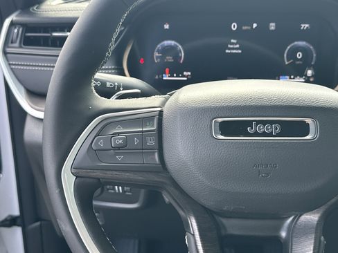 New 2026 Jeep Grand Cherokee Limited Reserve image 19