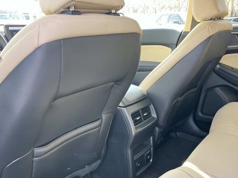 Certified 2024 Ford Edge SEL w/ Convenience Package image 20