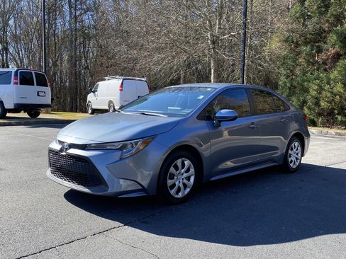 Used 2021 Toyota Corolla LE image 5