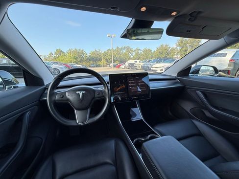 Used 2018 Tesla Model 3 RWD image 19