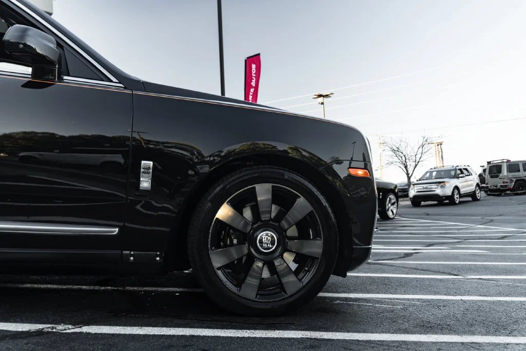 Used 2019 Rolls-Royce Cullinan AWD/4WD image 24