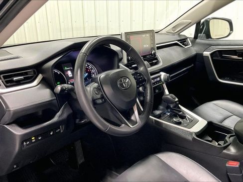 Used 2021 Toyota RAV4 XLE Premium AWD/4WD image 14
