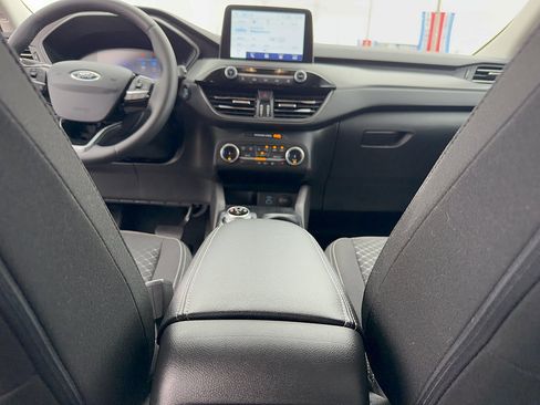 Certified 2023 Ford Escape Active AWD/4WD image 29