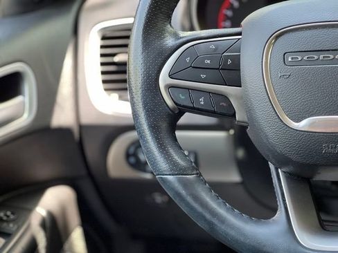 Used 2019 Dodge Durango SXT AWD/4WD image 35