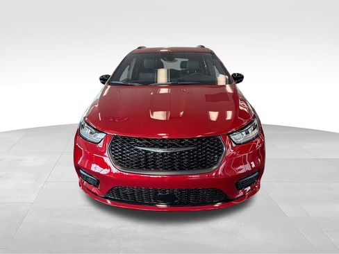 New 2026 Chrysler Pacifica Select FWD image 3